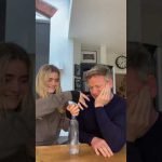 Gordon Ramsay wordt voor gek gezet door zijn dochter 16