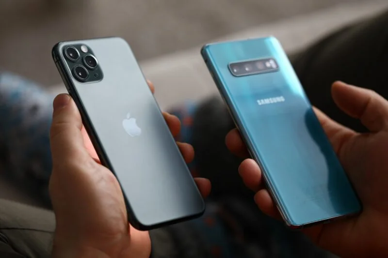 Apple overtroeft Samsung: Een vergelijking van prijs en prestaties 19